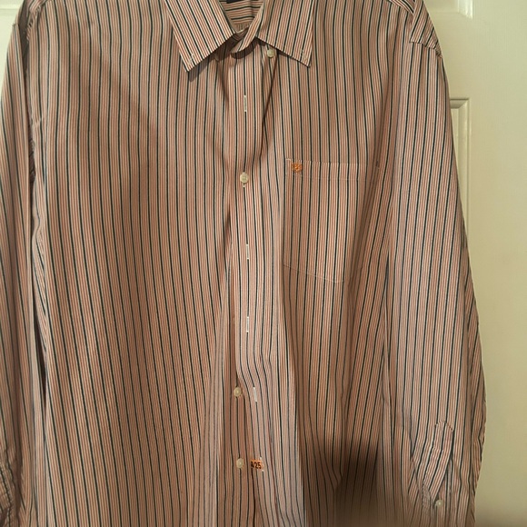 IZOD Men’s XL button down shirt. Just dry cleaned for you. EUC - Picture 3 of 4